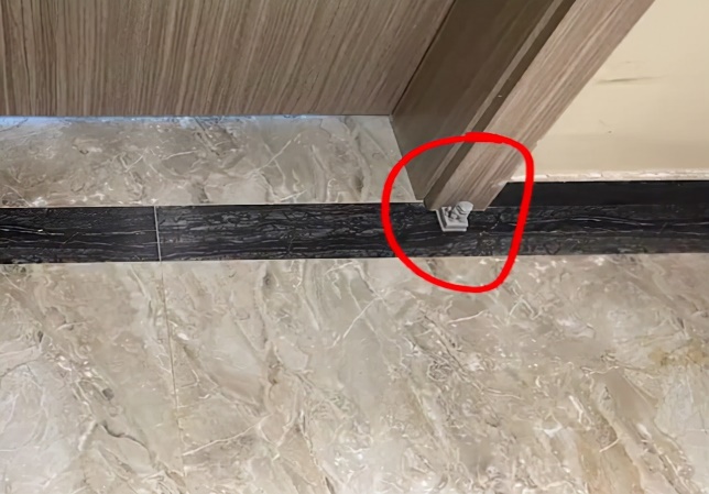 Cô gái mua cặp sư tử đá đặt trước cửa hút tài vận, sau khi chụp ảnh khoe lên dân mạng cười "không nhặt được mồm" - Ảnh 2. Cô gái mua cặp sư tử đá đặt trước cửa hút tài vận, sau khi chụp ảnh khoe lên dân mạng cười "không nhặt được mồm" - Ảnh 2.