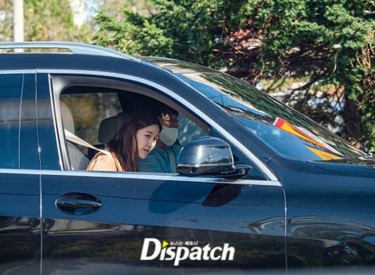 Điểm danh Top cặp đôi Kbiz từng qua tay &quot;hung thần&quot; Dispatch đúng 1/1: Kim Tae Hee - Bi Rain thành cặp vợ chồng quyền lực, Son Ye Jin - Hyun Bin được kỳ vọng có đám cưới thế kỷ - Ảnh 7.