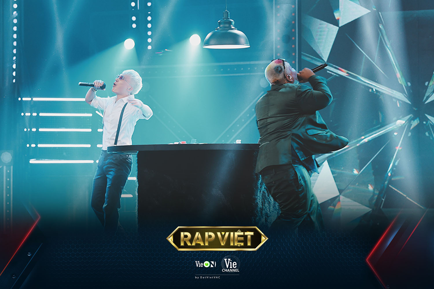 Karik tung nón vàng để cứu "quái vật" Dlow của Rhymastic trước nguy cơ bị loại - Ảnh 3. Karik tung nón vàng để cứu "quái vật" Dlow của Rhymastic trước nguy cơ bị loại - Ảnh 3.