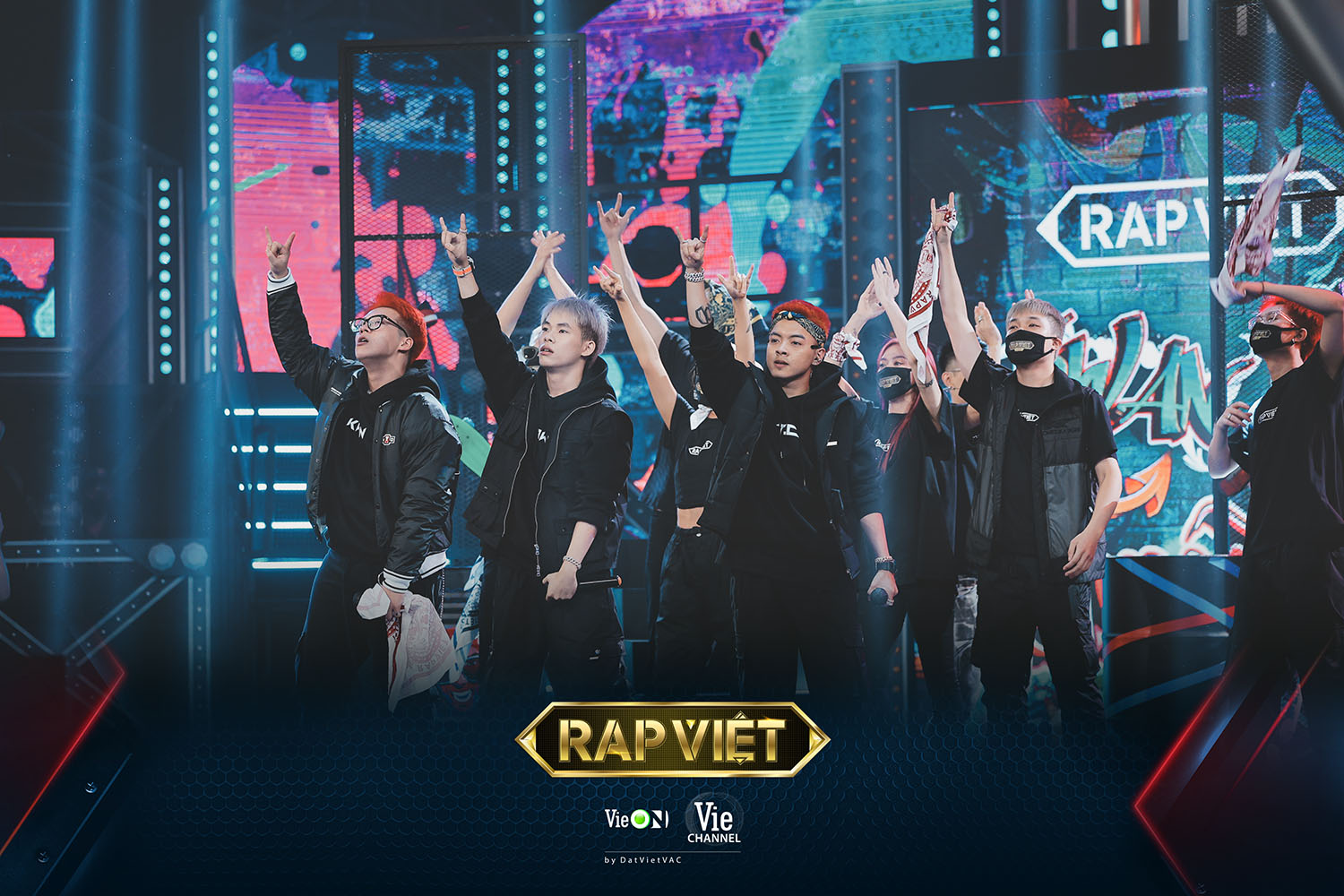 Karik tung nón vàng để cứu "quái vật" Dlow của Rhymastic trước nguy cơ bị loại - Ảnh 4. Karik tung nón vàng để cứu "quái vật" Dlow của Rhymastic trước nguy cơ bị loại - Ảnh 4.