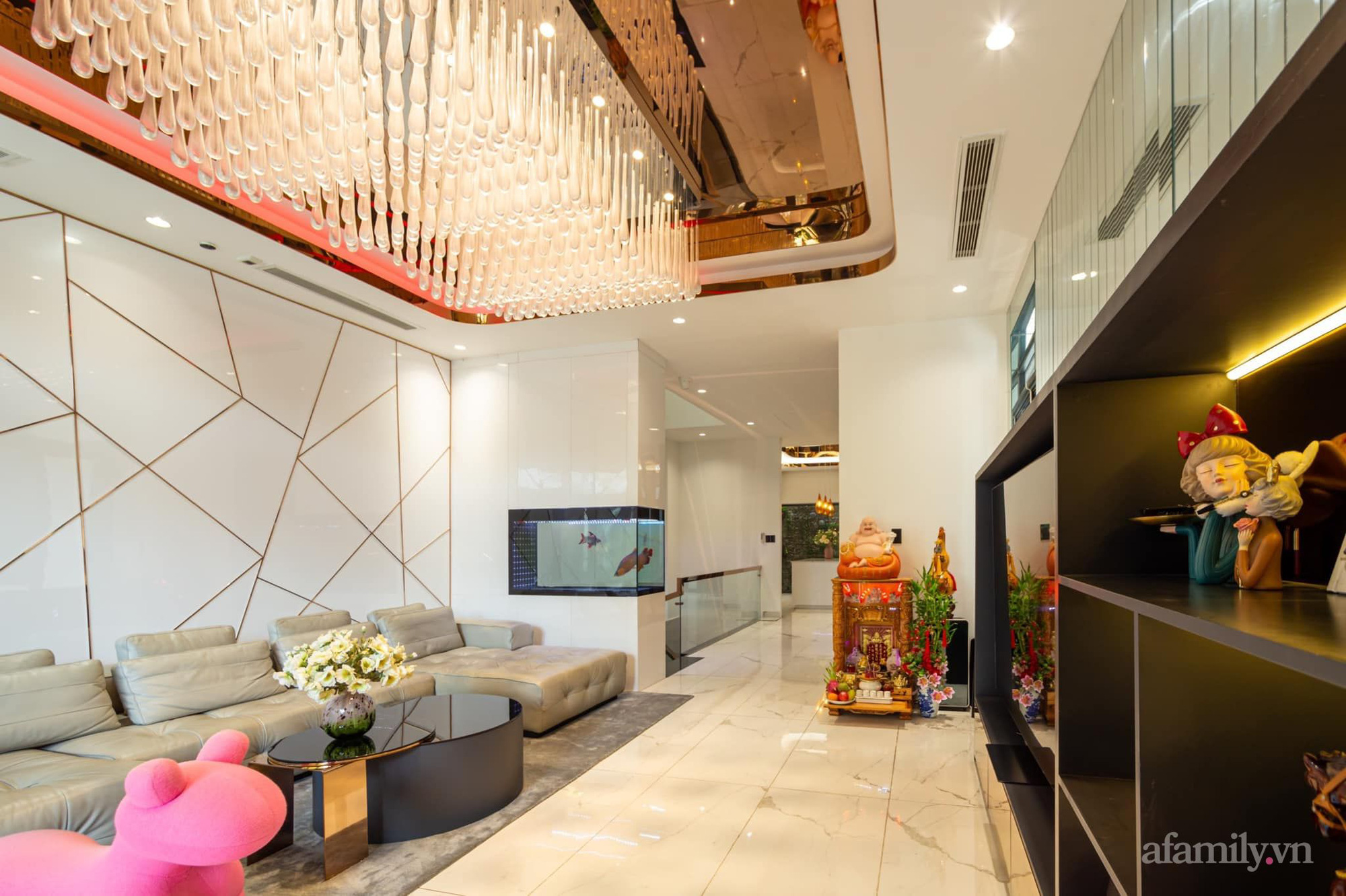 Không gian sống rộng 200m² của CEO trẻ 9x tại Sài Gòn, full nội thất khoảng 14 tỷ - Ảnh 7.
