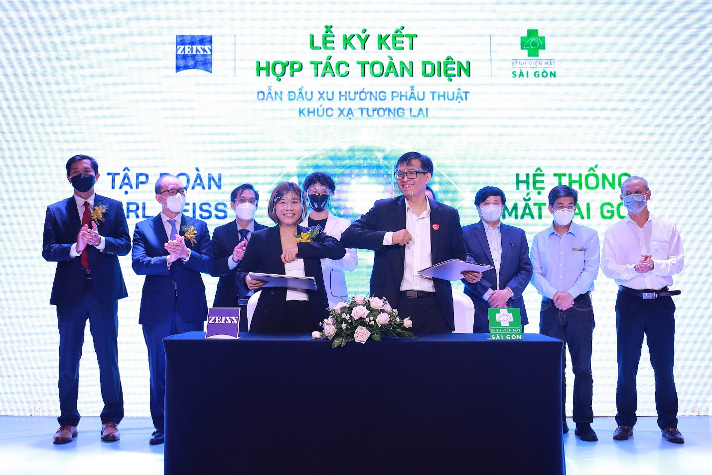 Tập đoàn Carl Zeiss ký kết hợp tác toàn diện với Hệ thống Mắt Sài Gòn - Ảnh 2. Tập đoàn Carl Zeiss ký kết hợp tác toàn diện với Hệ thống Mắt Sài Gòn - Ảnh 2.