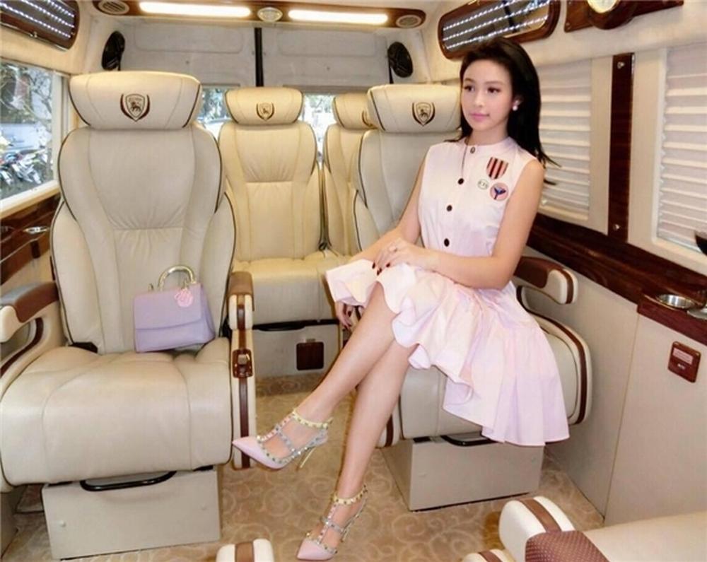Sau 8 năm làm dâu nhà đại gia Sài thành, hotgirl Huyền Baby có cuộc sống thế nào: Ở biệt phủ 80 tỷ, ngồi xe Bentley, đắp mặt nạ vàng 24K - Ảnh 11.