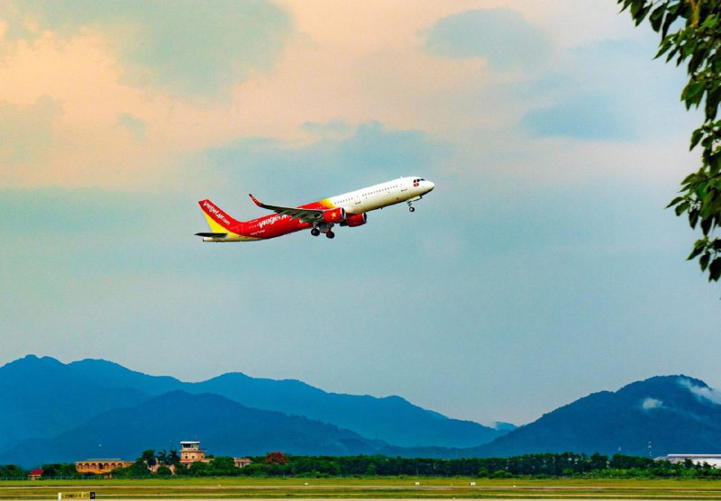 Vinpearl hợp tác Vietjet mở ưu đãi khủng “Festive Sale 12.12” - Ảnh 1. Vinpearl hợp tác Vietjet mở ưu đãi khủng “Festive Sale 12.12” - Ảnh 1.