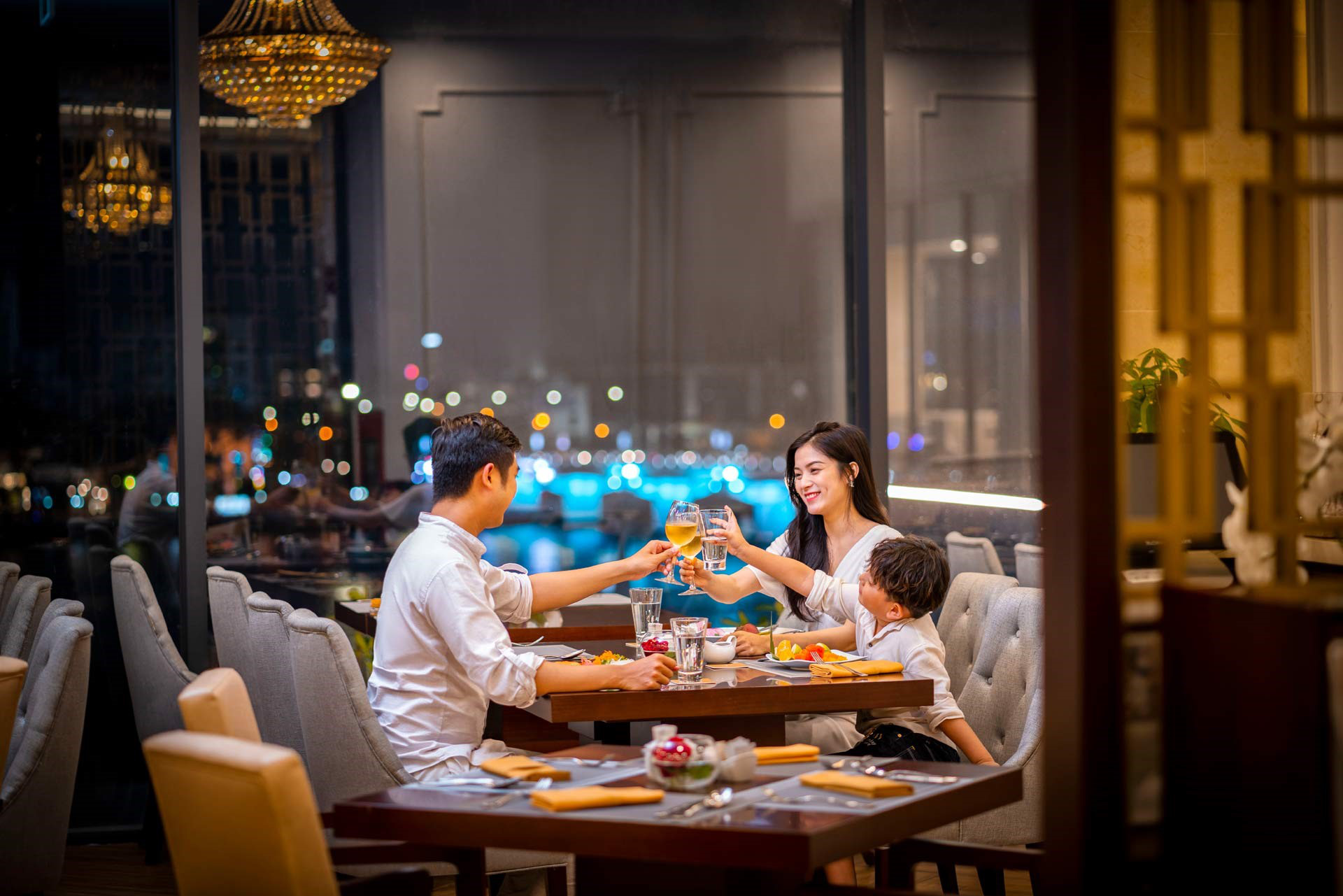 Vinpearl hợp tác Vietjet mở ưu đãi khủng “Festive Sale 12.12” - Ảnh 3. Vinpearl hợp tác Vietjet mở ưu đãi khủng “Festive Sale 12.12” - Ảnh 3.