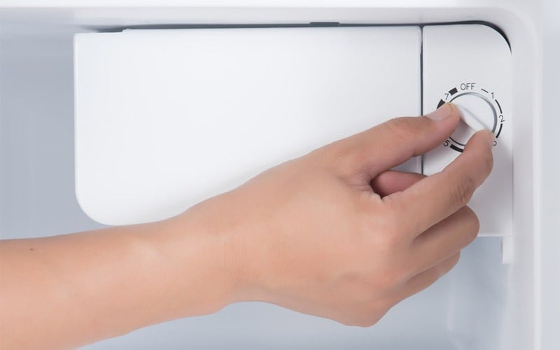 Có cần rút điện tủ lạnh khi về quê ăn Tết không và bí quyết dùng tủ lạnh thông minh trong ngày Tết  - Ảnh 2.