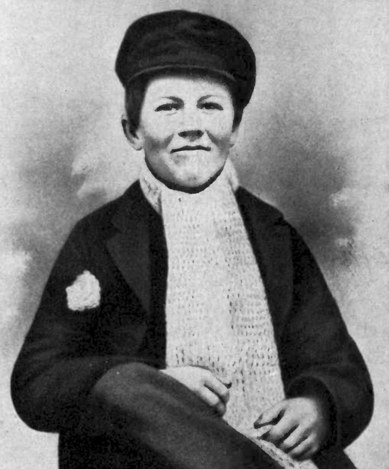 Bị nhà trường viết thư từ chối cho học với lý do thiểu năng trí tuệ, cậu bé sau này trở thành thiên tài nhờ câu nói dối của mẹ - Ảnh 1. Bị nhà trường viết thư từ chối cho học với lý do thiểu năng trí tuệ, cậu bé sau này trở thành thiên tài nhờ câu nói dối của mẹ - Ảnh 1.