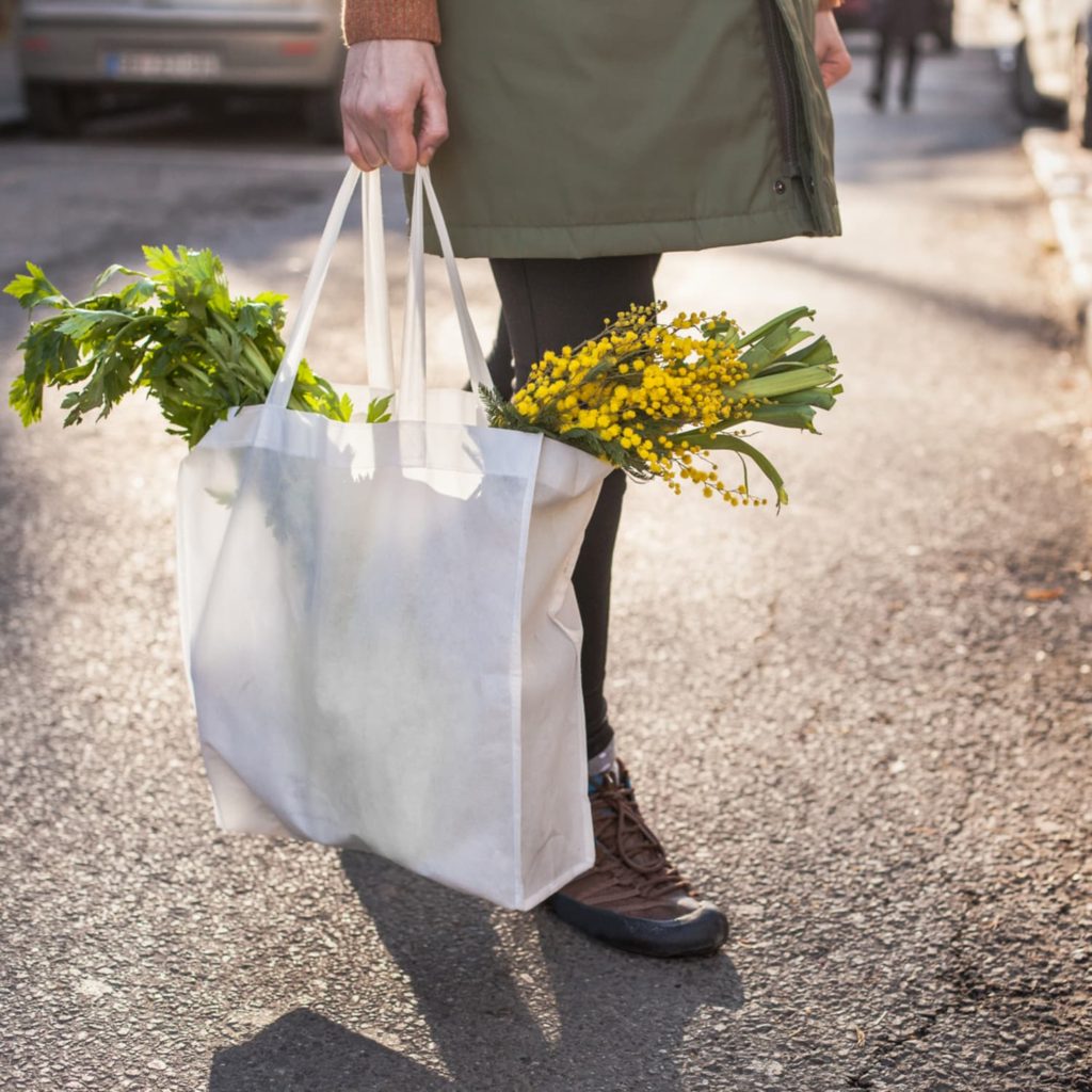 10 hoán đổi giúp bạn sống theo phong cách &quot;zero waste&quot; và tiết kiệm được rất nhiều tiền - Ảnh 1.