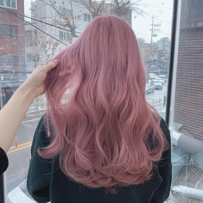 4 phiên bản màu tóc hồng nâu nên thử áp dụng nhuộm trong năm mới