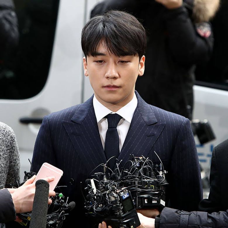 Công tố tung hẳn clip CCTV chứng minh Seungri gọi xã hội đen đến xử lý nhân viên JYP, cả hội chatroom chấn động có mặt - Ảnh 2.