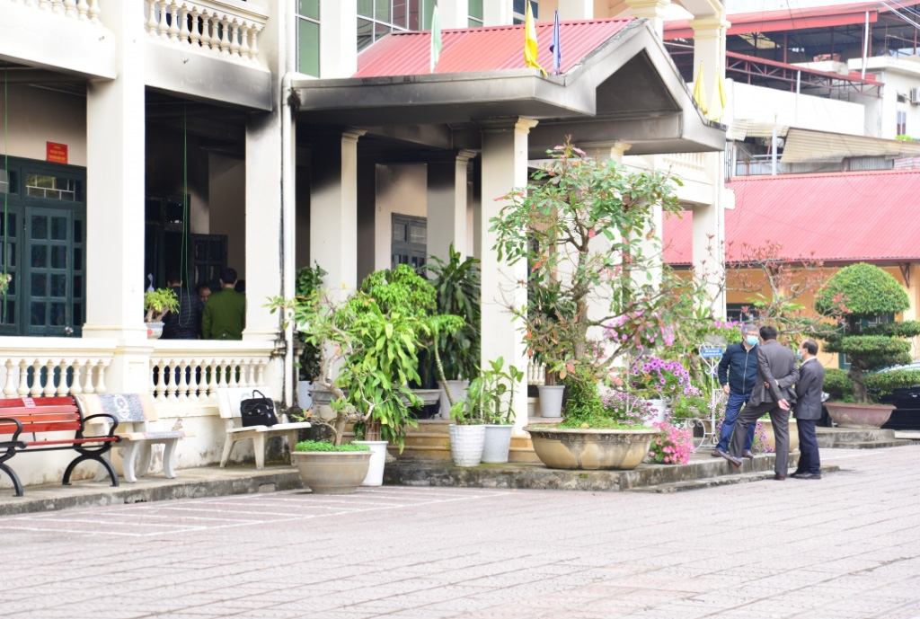 Phát hiện kế toán trường học chết cháy trong phòng làm việc - Ảnh 1. Phát hiện kế toán trường học chết cháy trong phòng làm việc - Ảnh 1.