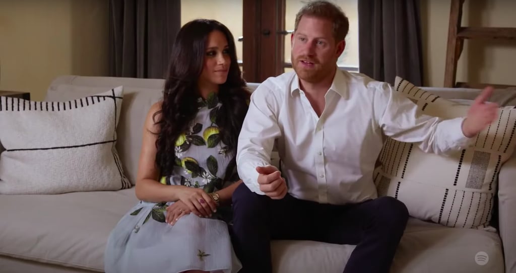 Meghan Markle tái xuất, diện đầm bầu 80 triệu nhưng bị chê vừa đắt vừa thiếu tinh tế hơn hẳn khi là Công nương - Ảnh 3. Meghan Markle tái xuất, diện đầm bầu 80 triệu nhưng bị chê vừa đắt vừa thiếu tinh tế hơn hẳn khi là Công nương - Ảnh 3.