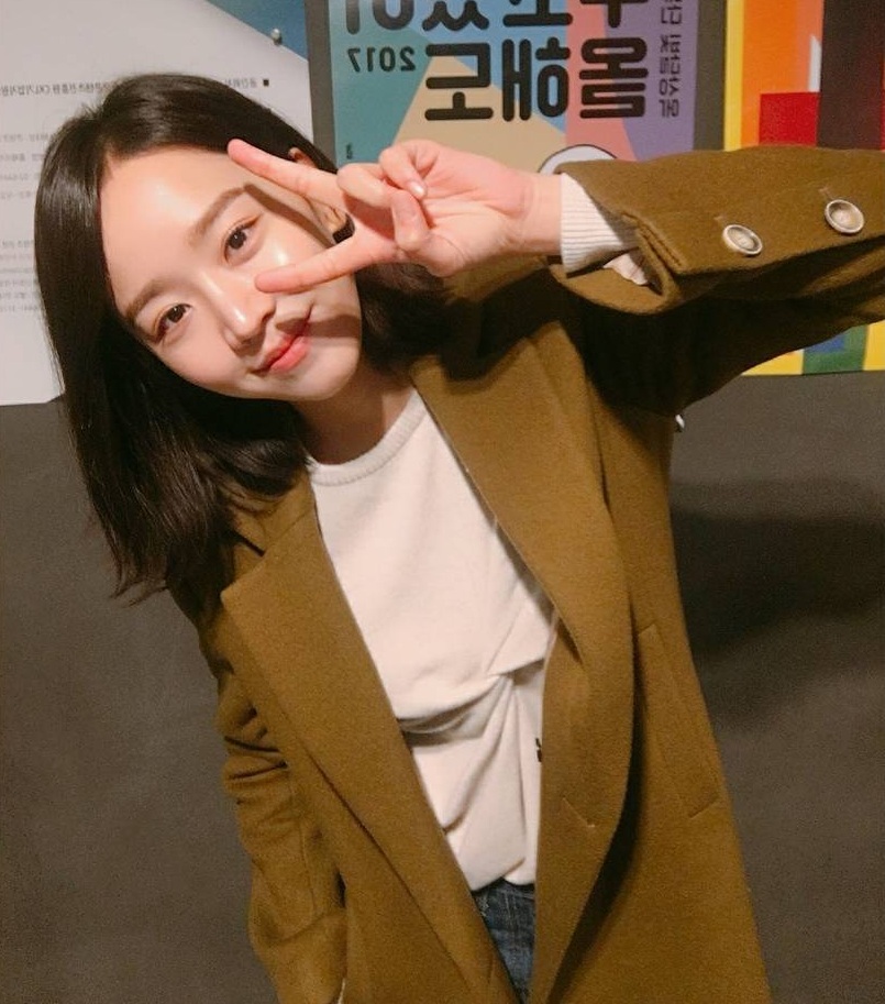 Từ nữ phụ cho Nhã Phương đến "chàng hậu" của Mr.Queen, Shin Hye Sun thăng hạng cả nhan sắc lẫn style - Ảnh 11. Từ nữ phụ cho Nhã Phương đến "chàng hậu" của Mr.Queen, Shin Hye Sun thăng hạng cả nhan sắc lẫn style - Ảnh 11.