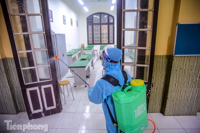 Đón học sinh trở lại, trường học ở Hà Nội trang bị phòng cách ly - Ảnh 26. Đón học sinh trở lại, trường học ở Hà Nội trang bị phòng cách ly - Ảnh 26.