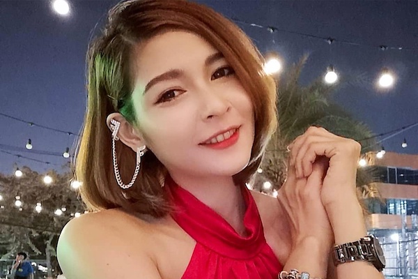 Phục vụ rượu tại bữa tiệc V.I.P, nữ tiếp viên xinh đẹp đột ngột tử vong - Ảnh 1.