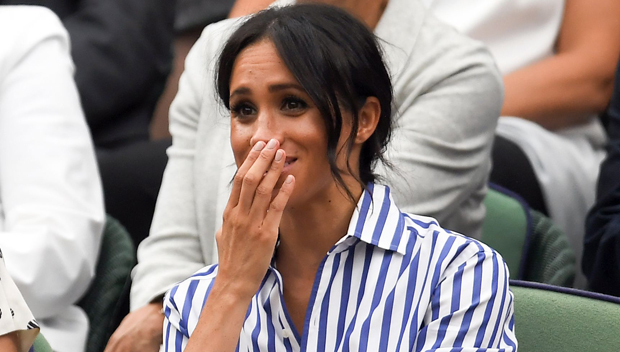 Mỗi lần rưng rưng trên sóng truyền hình, Meghan Markle đều để kiểu tóc mong manh này: Liệu có ẩn ý đằng sau? - Ảnh 6. Mỗi lần rưng rưng trên sóng truyền hình, Meghan Markle đều để kiểu tóc mong manh này: Liệu có ẩn ý đằng sau? - Ảnh 6.