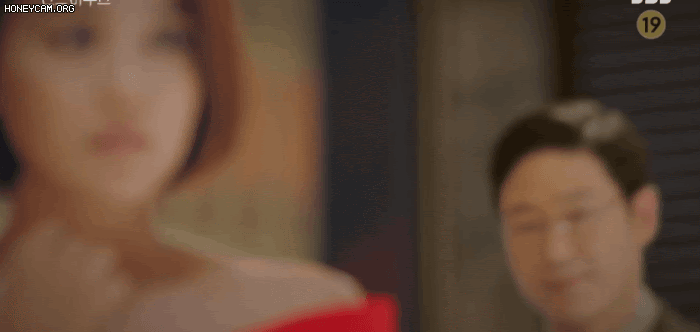 Cuộc chiến thượng lưu tập 7: Oh Yoon Hee lẻn vào phòng của Ju Dan Tae trộm đồ, netizen "điên người" vì penthouse chẳng khác cái chợ - Ảnh 5. Cuộc chiến thượng lưu tập 7: Oh Yoon Hee lẻn vào phòng của Ju Dan Tae trộm đồ, netizen "điên người" vì penthouse chẳng khác cái chợ - Ảnh 5.