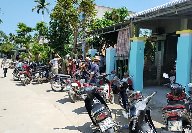 2 kẻ bịt mặt vào nhà trói tay, cướp tiền người phụ nữ ở Quảng Nam - Ảnh 1. 2 kẻ bịt mặt vào nhà trói tay, cướp tiền người phụ nữ ở Quảng Nam - Ảnh 1.
