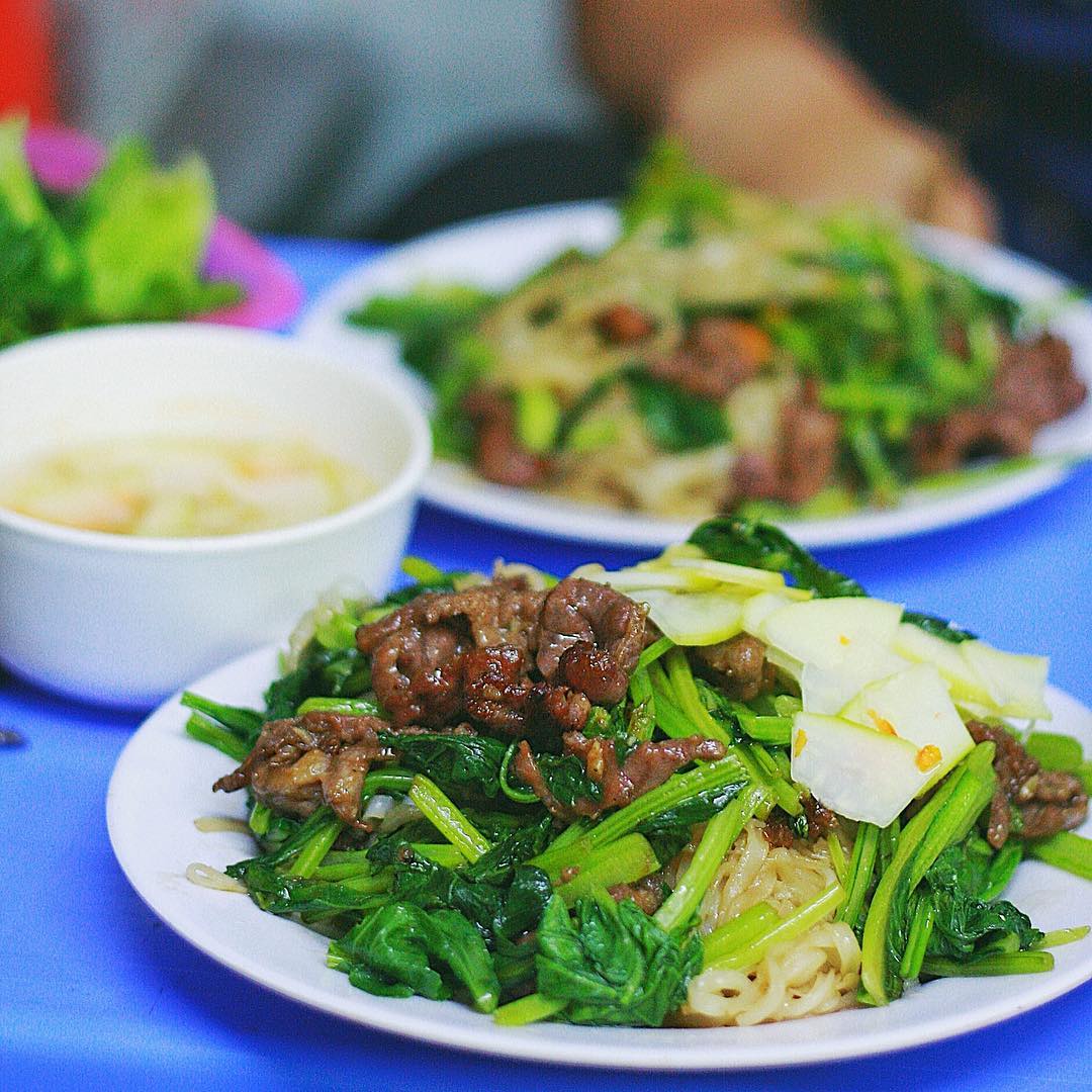 Mạng xã hội Phillipines chê "Việt Nam nghèo không có tiền mua đồ ăn nhanh", dân tình nhanh tay liệt kê những món vỉa hè đắt hơn gà rán gấp bội mà lại ngon "bá cháy" - Ảnh 2.