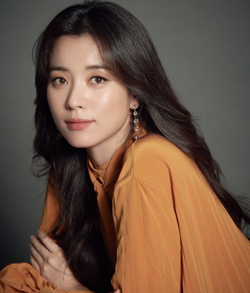 Tranh cãi nảy lửa BXH mỹ nhân đẹp nhất xứ Hàn: Song Hye Kyo, Son Ye Jin lẹt đẹt ở vị trí thấp, ngôi vương lại thuộc về một cô gái sinh năm 1999 - Ảnh 15.