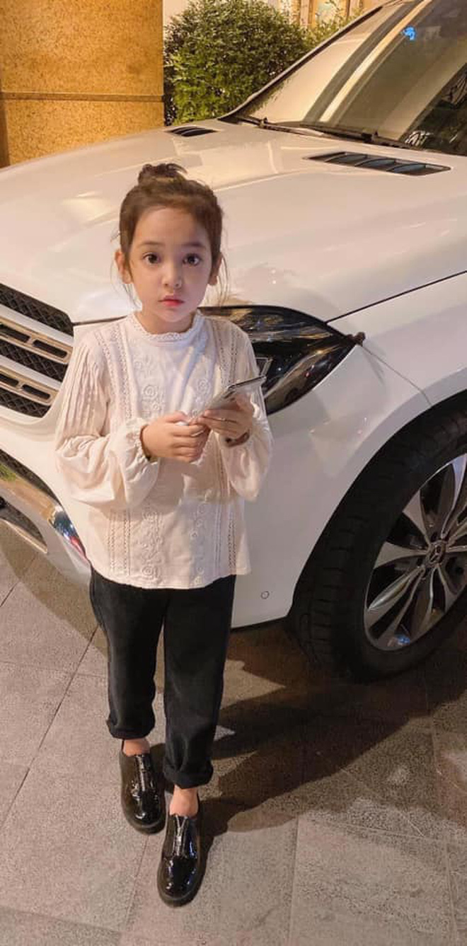Sao nhí Hướng Dương Ngược Nắng đang gây bão vì quá xinh, netizen bỗng quay xe tranh cãi vì bé bị ekip make up quá đà - Ảnh 7.