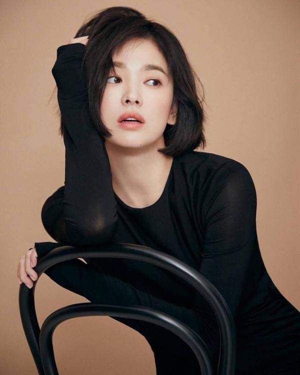 Phẫn nộ chuyện Song Hye Kyo cũng từng xuất hiện trong clip nóng chia sẻ tràn lan trên web 18+ - Ảnh 2.