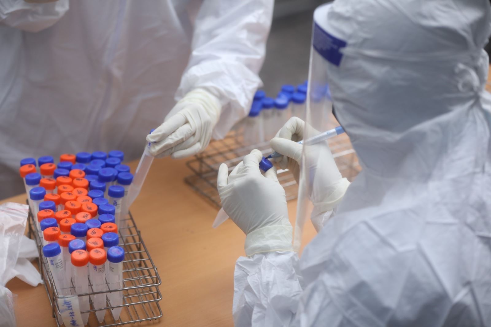 Sáng 21/3, Việt Nam không có ca mắc mới COVID-19, thêm 1.446 người được tiêm vaccine - Ảnh 1. Sáng 21/3, Việt Nam không có ca mắc mới COVID-19, thêm 1.446 người được tiêm vaccine - Ảnh 1.