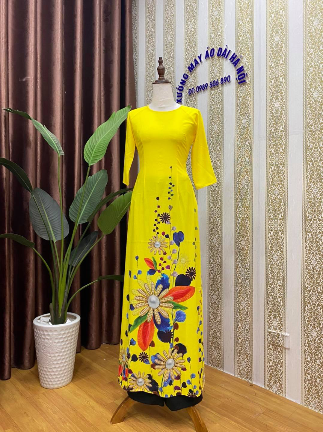 Xưởng May Áo Dài Hà Nội - Tôn vinh phụ nữ Việt qua áo dài truyền thống - Ảnh 4. Xưởng May Áo Dài Hà Nội - Tôn vinh phụ nữ Việt qua áo dài truyền thống - Ảnh 4.