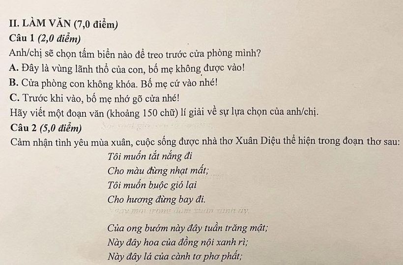 Hiệu trưởng lên tiếng trước đề Văn tấm biển treo trước cửa phòng riêng bị chê phi thực tế, làm chạnh lòng học sinh nghèo - Ảnh 1.