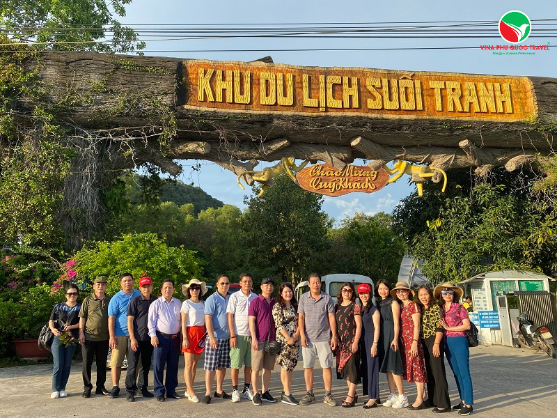 Cùng Du Lịch Vina Phú Quốc Travel khám phá Đảo Ngọc lớn nhất Việt Nam - Ảnh 2. Cùng Du Lịch Vina Phú Quốc Travel khám phá Đảo Ngọc lớn nhất Việt Nam - Ảnh 2.