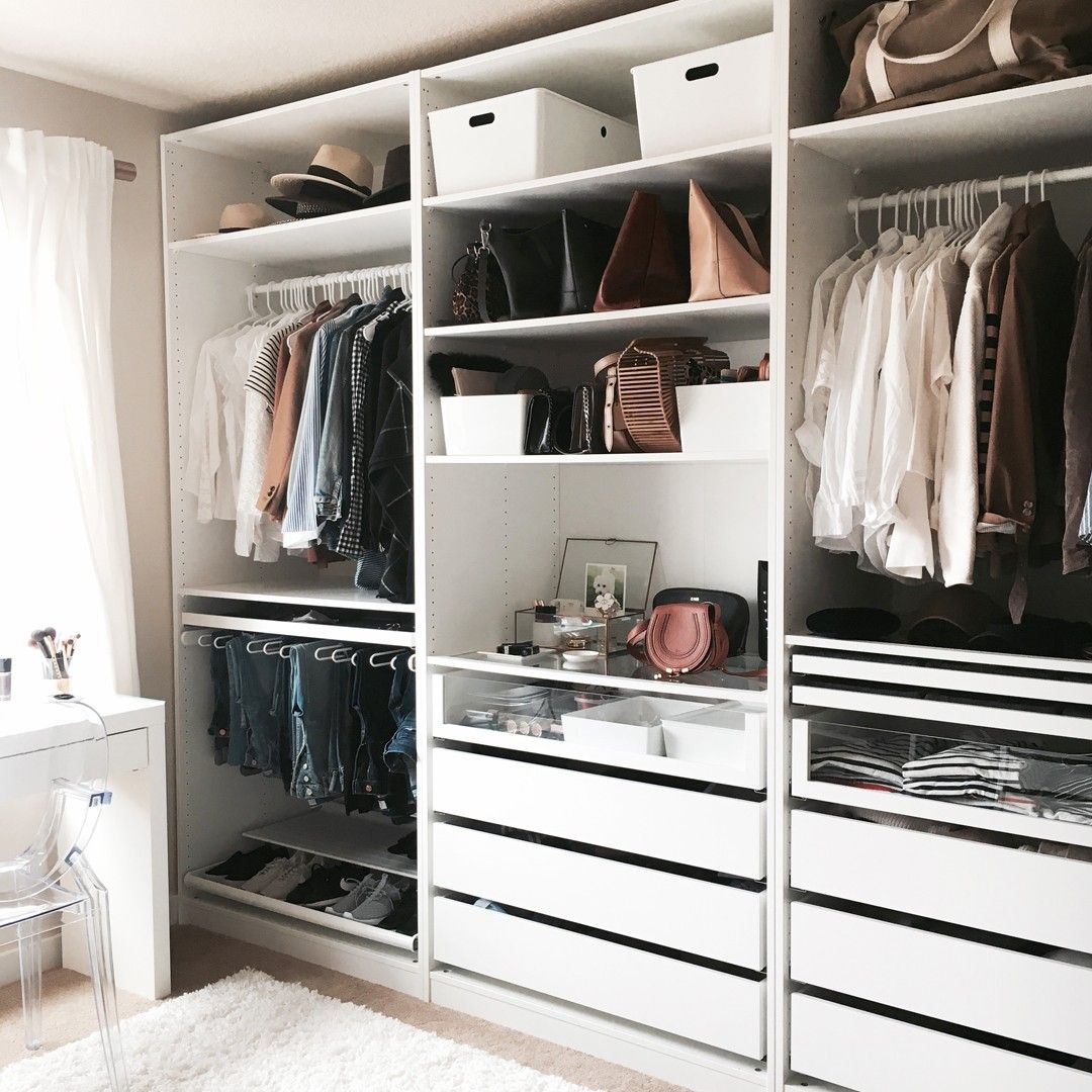 Chuyên gia nội thất mách bạn 5 cách giúp làm mới tủ quần áo của bạn - Ảnh 2.