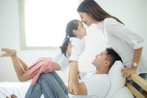 Hãy hỏi trẻ 4 câu hỏi này trước khi đi ngủ hàng ngày, trẻ sẽ ngày càng ngoan ngoãn và giỏi giang hơn trong tương lai - Ảnh 3. Hãy hỏi trẻ 4 câu hỏi này trước khi đi ngủ hàng ngày, trẻ sẽ ngày càng ngoan ngoãn và giỏi giang hơn trong tương lai - Ảnh 3.