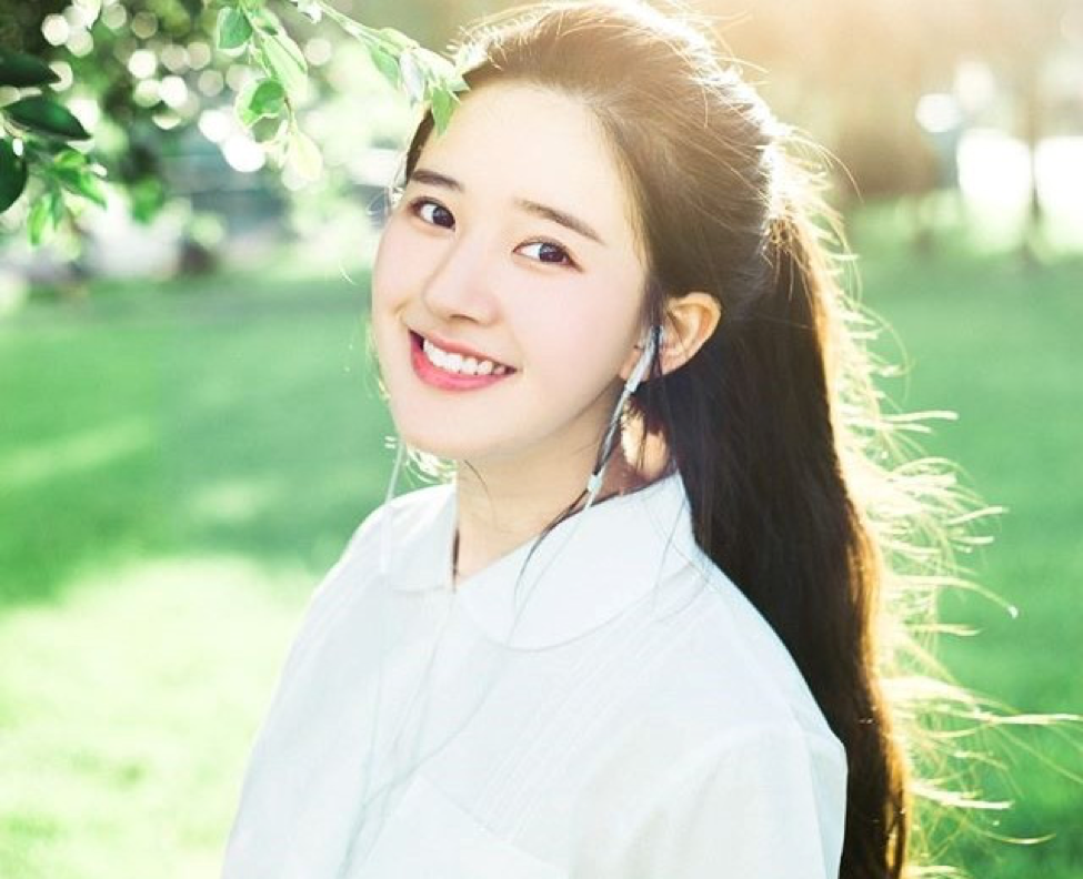 Không phải nhan sắc, 3 thứ này trên người phụ nữ mới làm nên sự thanh tao, trong sạch của cô ấy, đàn ông thì say đắm dù ở bất cứ độ tuổi nào! - Ảnh 1. Không phải nhan sắc, 3 thứ này trên người phụ nữ mới làm nên sự thanh tao, trong sạch của cô ấy, đàn ông thì say đắm dù ở bất cứ độ tuổi nào! - Ảnh 1.