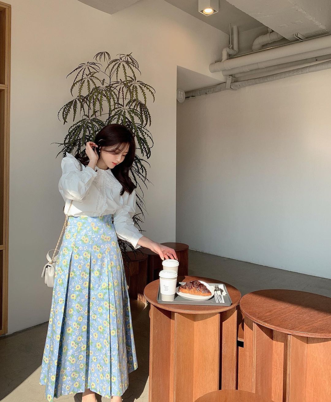 Chân váy chữ a kiểu vintage Hàn Quốc lưng cao bigsize dáng xẻ tà dài qua gối  đẹp mặc đi chơi làm công sở màu trắng đen thời trang - MixASale
