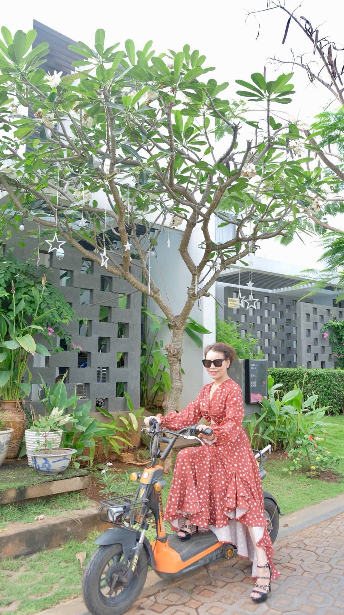 4 người mẹ của sao Việt: Nhan sắc trẻ như không tuổi, phong cách ăn mặc còn lấn át cả con gái 5 4 16151792458917888300