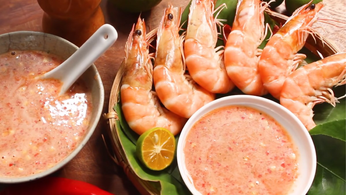 M&aacute;ch chị em c&aacute;ch l&agrave;m một loại nước chấm "đỉnh của ch&oacute;p" từ sữa đặc: Hội nghiện hải sản nhất định phải thử ngay! - Ảnh 4.