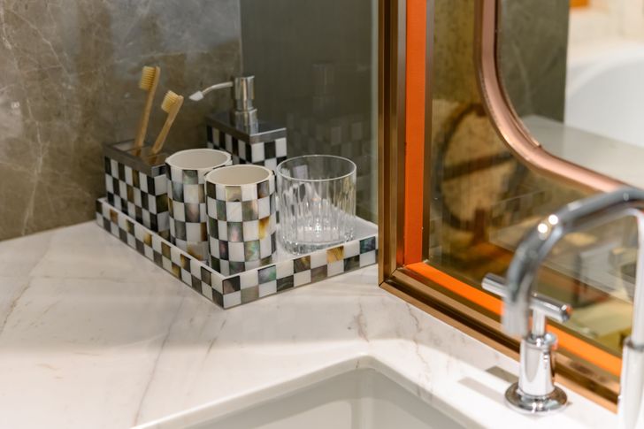 9 bước đơn giản biến phòng tắm nhà bạn đẹp sang chảnh chẳng kém khách sạn - Ảnh 6.