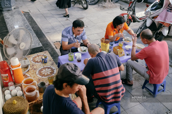 3 món ăn sáng "cực đỉnh" của Việt Nam lọt top những bữa sáng ngon nhất thế giới, bất ngờ nhất là món bún này - Ảnh 5.