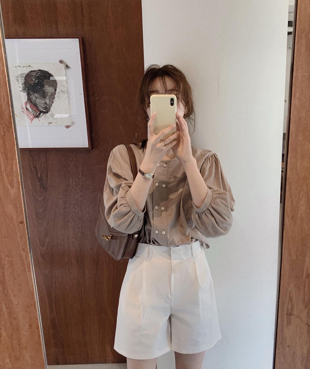 Gái Hàn có 12 cách lên đồ với áo blouse đẹp mê, xem xong là muốn copy đến sở làm liền - Ảnh 7. Gái Hàn có 12 cách lên đồ với áo blouse đẹp mê, xem xong là muốn copy đến sở làm liền - Ảnh 7.
