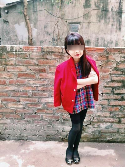 Cho trẻ đi dép cao gót, mặc quần áo bó sát: Cẩn thận hỏng da, hỏng xương khớp của con! - Ảnh 5. Cho trẻ đi dép cao gót, mặc quần áo bó sát: Cẩn thận hỏng da, hỏng xương khớp của con! - Ảnh 5.