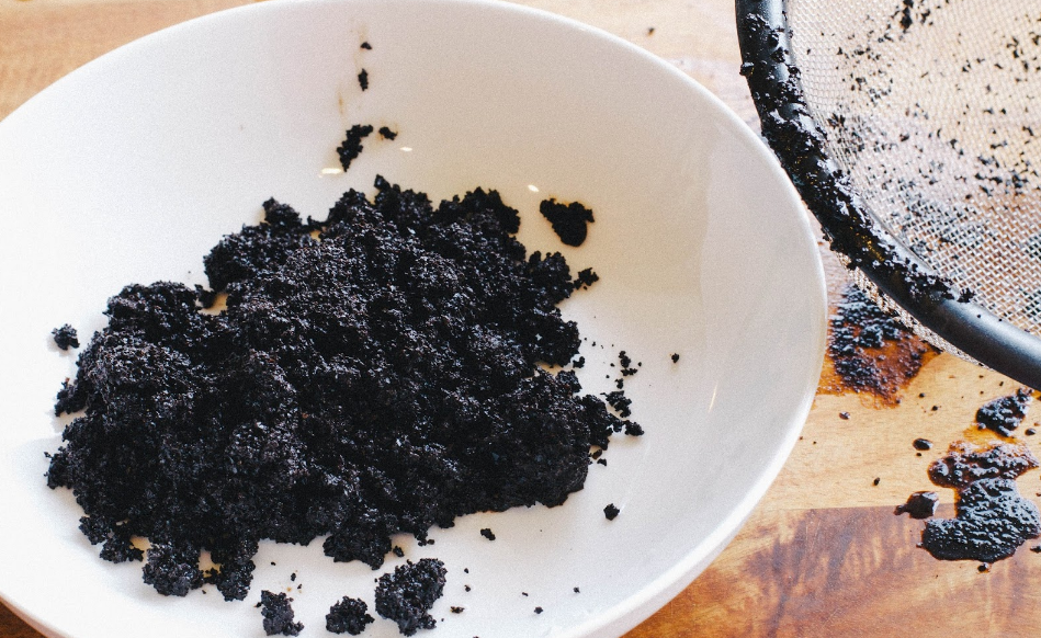 Tips to remove unpleasant smells in the bedroom by using tea leaves, coffee grounds