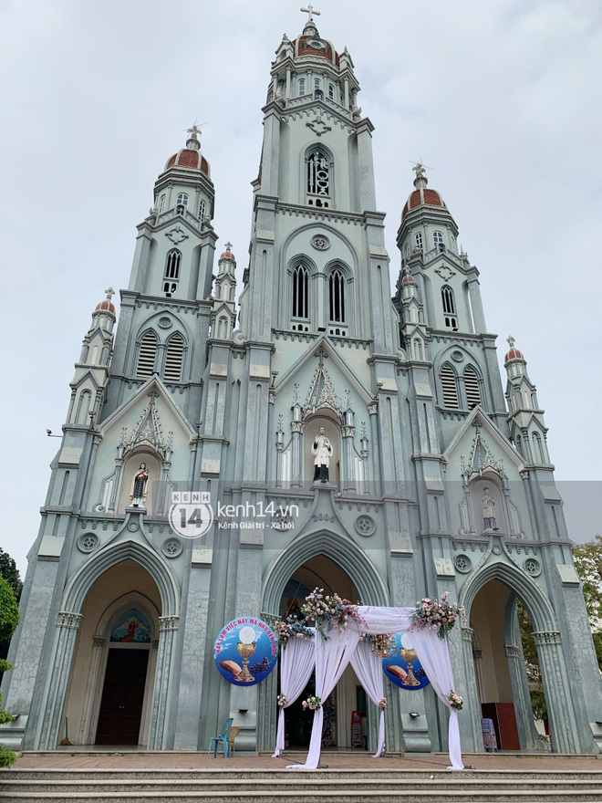 Hé lộ toàn cảnh lễ đường và ảnh cưới của Phan Mạnh Quỳnh tại Nghệ An: Sân khấu đẹp như cổ tích, quy mô nhìn sơ đã thấy khủng! - Ảnh 11.
