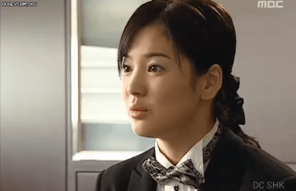 Một bộ phim của Song Hye Kyo bất ngờ hot trở lại sau 20 năm: Nhan sắc thuở thiếu nữ khiến người xem phải choáng ngợp - Ảnh 2.