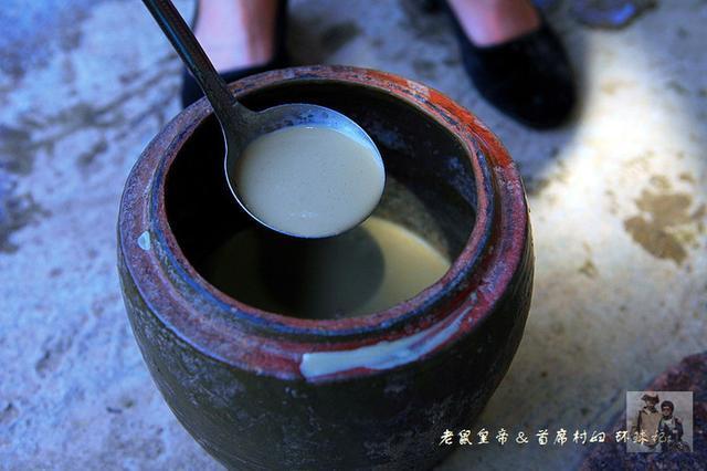 Ngôi làng có nhiều tóc dài nhất thế giới: Có người sở hữu mái tóc dài 1,9m, ai muốn xem tóc phụ nữ độc thân thì phải cưới cô ấy - Ảnh 6.