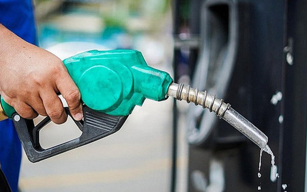 Giá xăng, dầu đồng loạt tăng từ 15 giờ chiều nay - Ảnh 2.