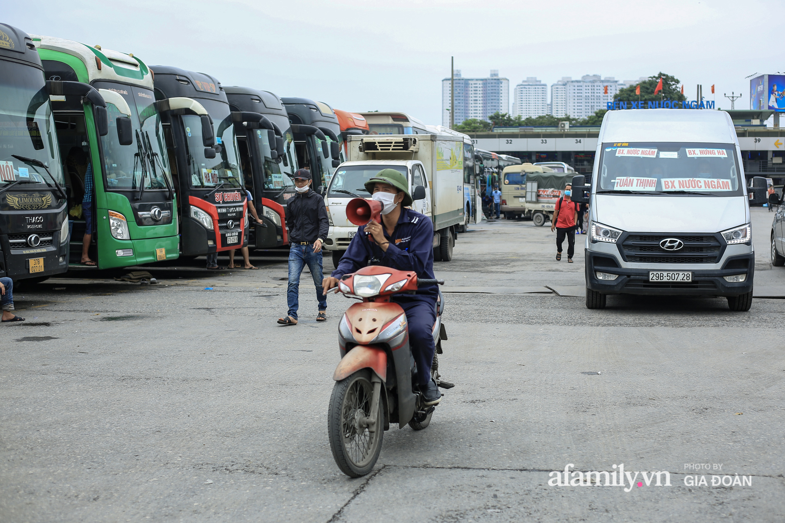 Hà Nội: Sẽ đình tài nếu nhà xe không chấp hành phòng chống dịch Covid-19 trong dịp nghỉ lễ 30/4 - Ảnh 7.