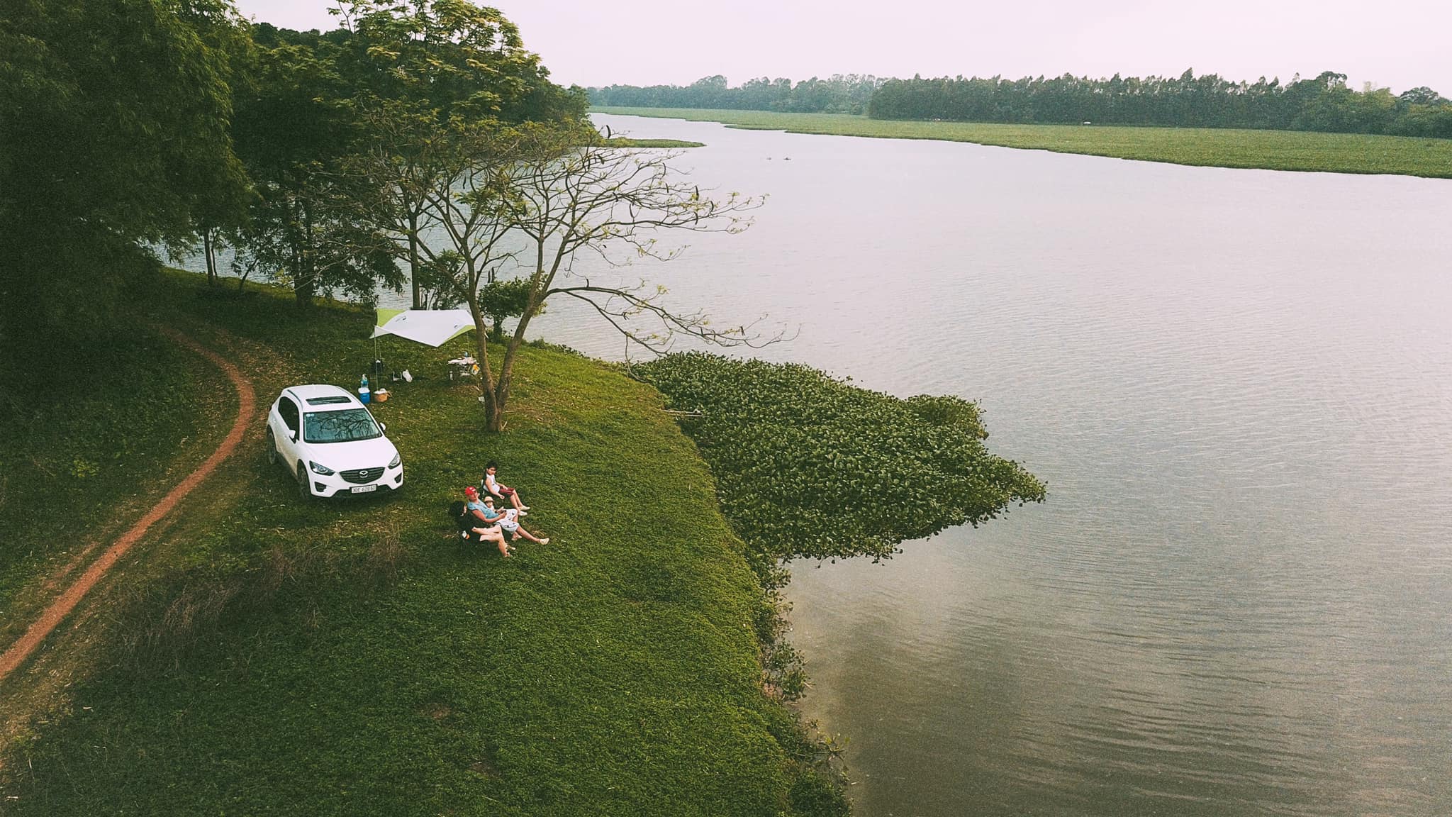 Trào lưu cắm trại cùng con đang “hot” rần rần: Lưu ngay những địa điểm lý tưởng cho bé đi camping dịp lễ 30/4-1/5 ở Hà Nội và TP. Hồ Chí Minh - Ảnh 4. Trào lưu cắm trại cùng con đang “hot” rần rần: Lưu ngay những địa điểm lý tưởng cho bé đi camping dịp lễ 30/4-1/5 ở Hà Nội và TP. Hồ Chí Minh - Ảnh 4.