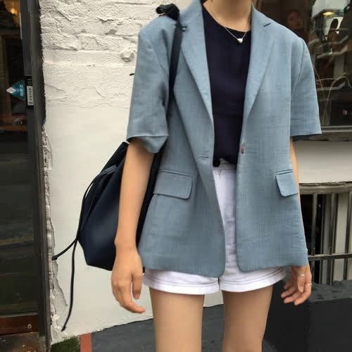 Và đây là chiếc blazer được dự là sẽ hot nhất năm 2021! - Ảnh 6. Và đây là chiếc blazer được dự là sẽ hot nhất năm 2021! - Ảnh 6.