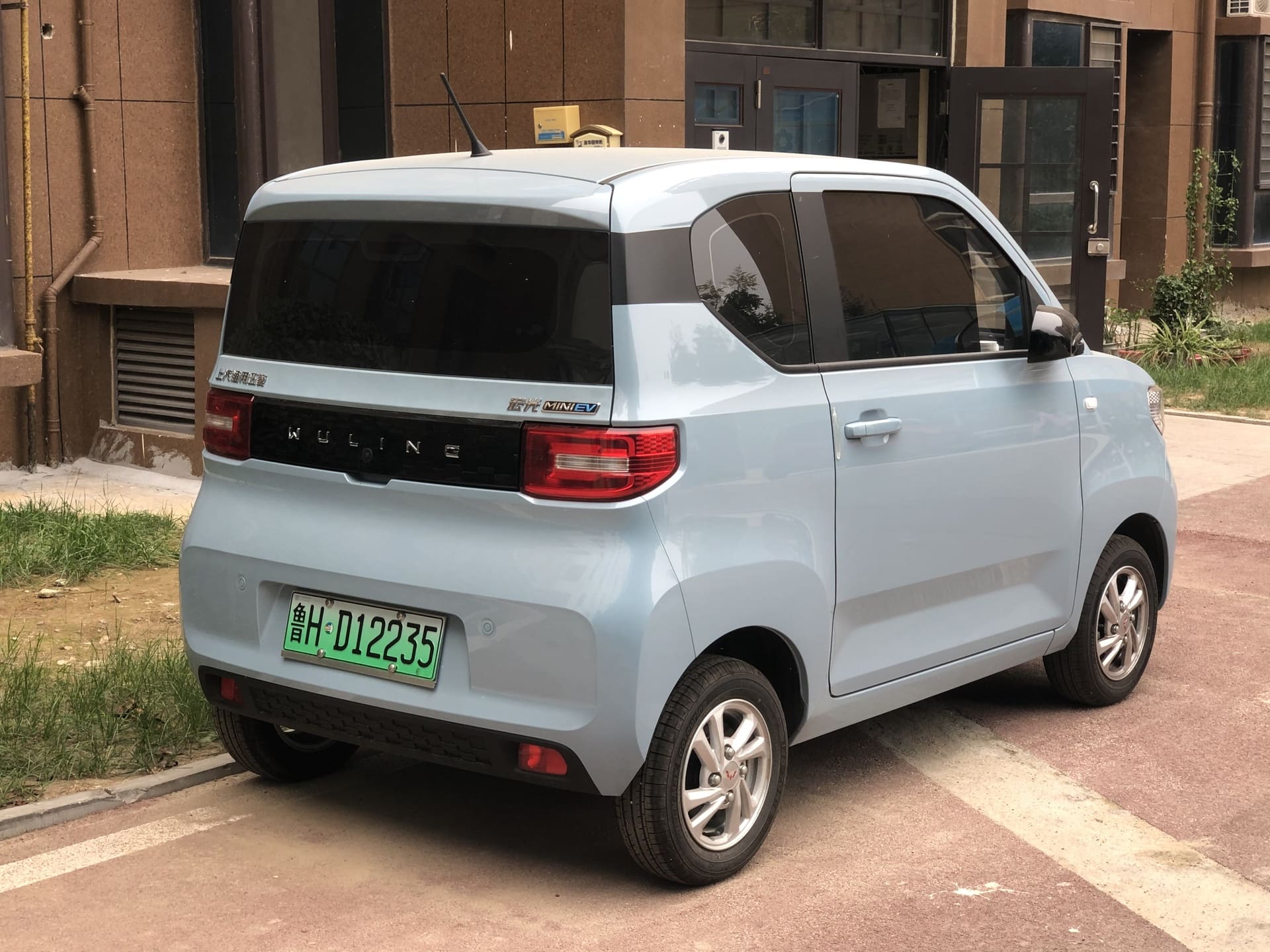 4 mẫu xe ô tô điện cho chị em, chiếc cuối cùng bán tại Việt Nam với tiền cọc chỉ 10 triệu đồng - Ảnh 6.