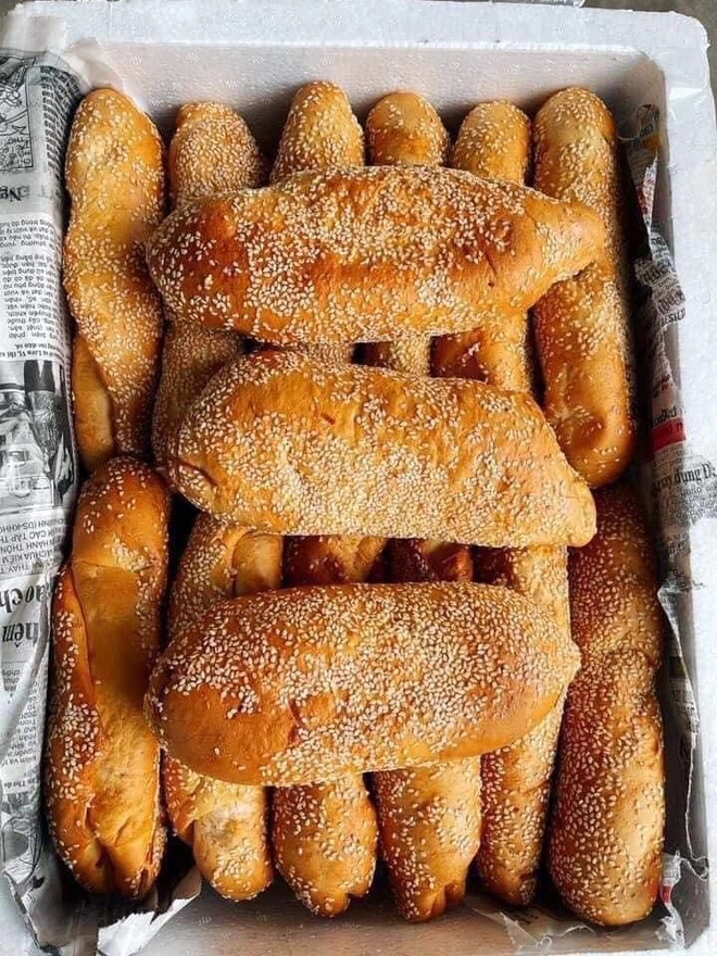 H&agrave;ng b&aacute;n b&aacute;nh m&igrave; &uacute; ụ dừa nổi tiếng Th&aacute;i Nguy&ecirc;n bất ngờ bị d&acirc;n mạng ch&ecirc; thậm tệ v&igrave; chất lượng kh&ocirc;ng được như quảng c&aacute;o - Ảnh 2.